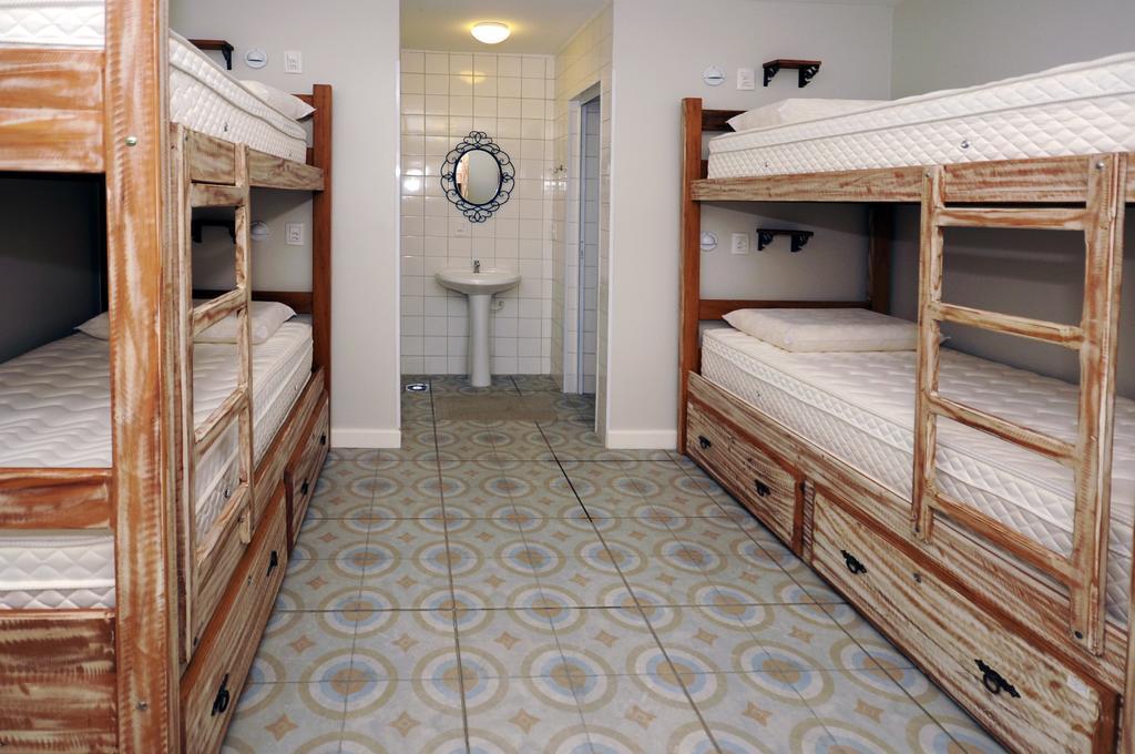 Poesia Hostel *