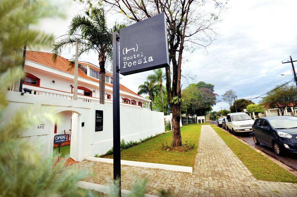 Poesia Hostel